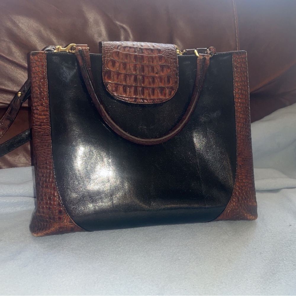 Brahmin multi pocket handbag